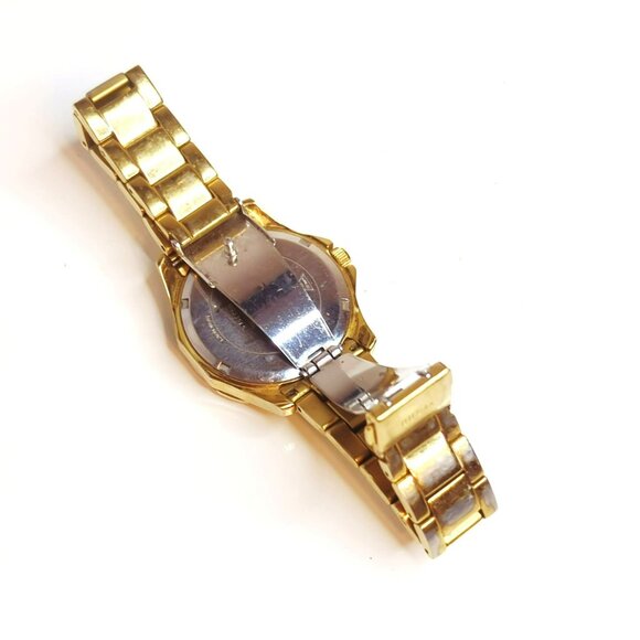 GUESS Womens U0235L5 Dynamic Sports Gold Tone Dial Gold Plated Steel Watch - Picture 4 of 5